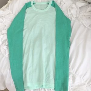 Lululemon long sleeve top